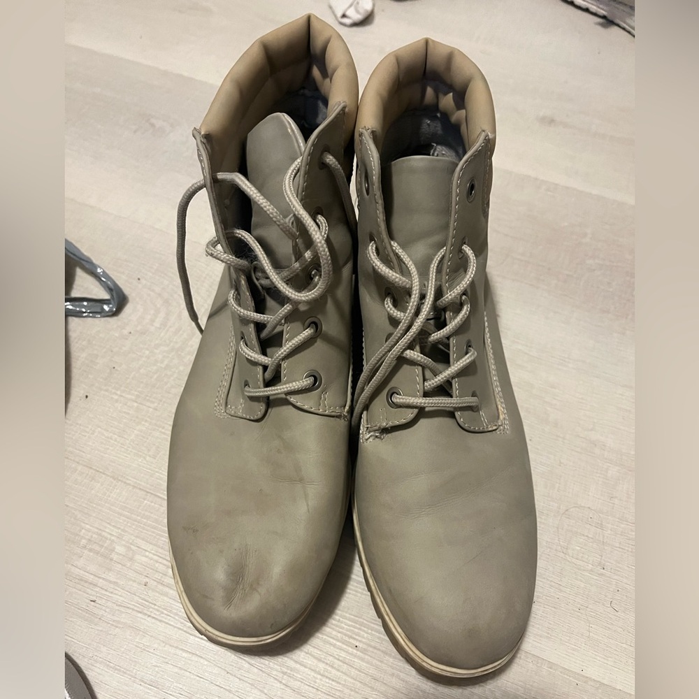Timberland style boots